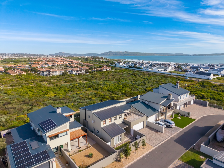 4 Bedroom Property for Sale in Sunset Estate Western Cape